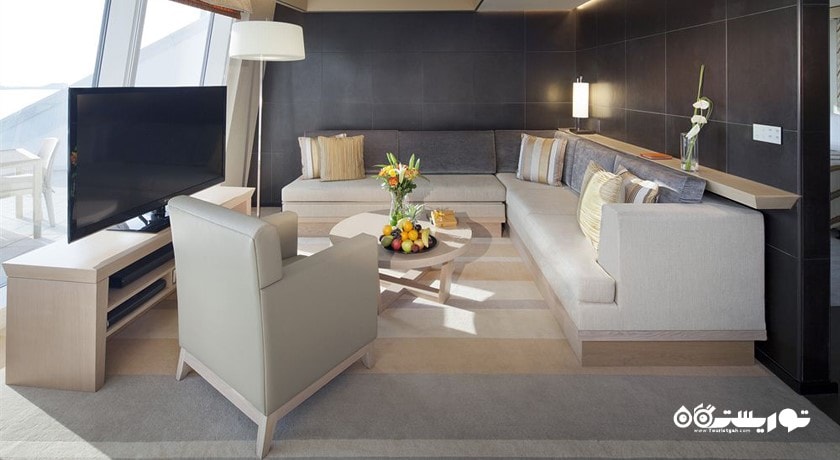 محوطه نشیمن سوئیت دو خوابه